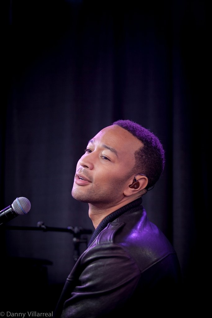 John-Legend-Axe-Spin-showcase-3-21-15-14.jpg